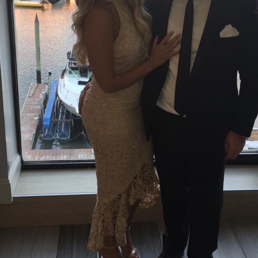 Lace midi dress beige